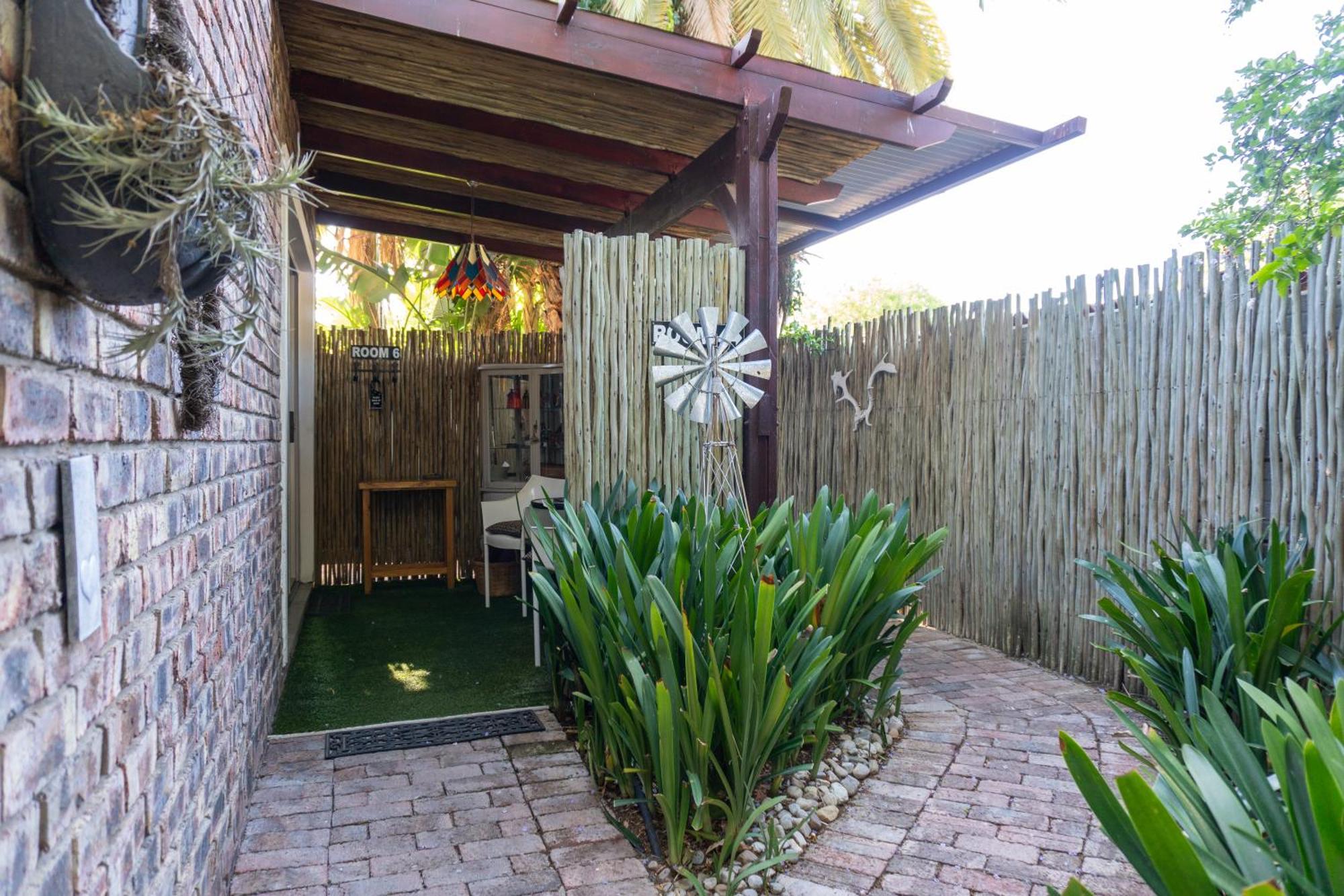 Earthbound Guest House Oudtshoorn Buitenkant foto