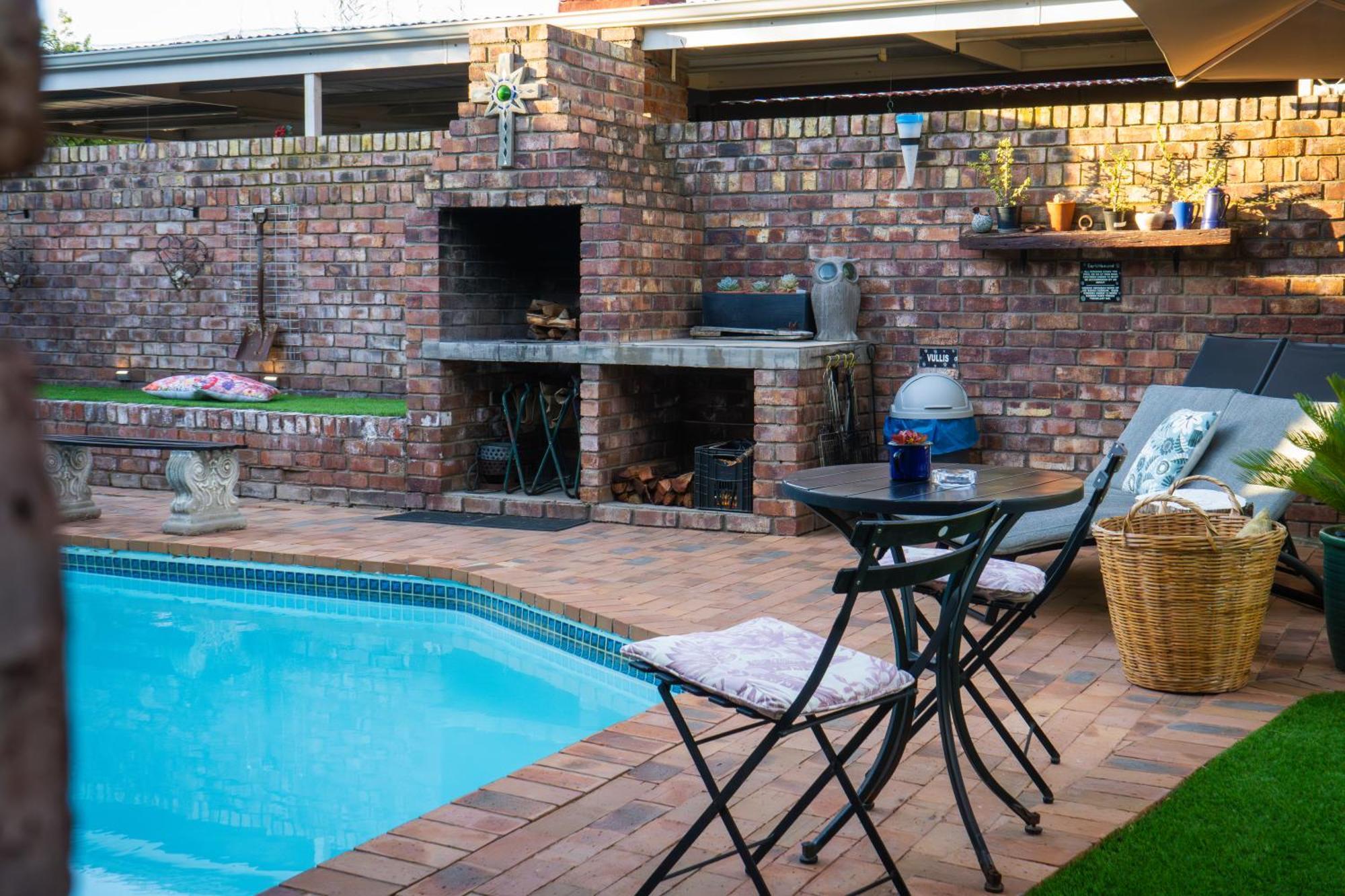 Earthbound Guest House Oudtshoorn Buitenkant foto