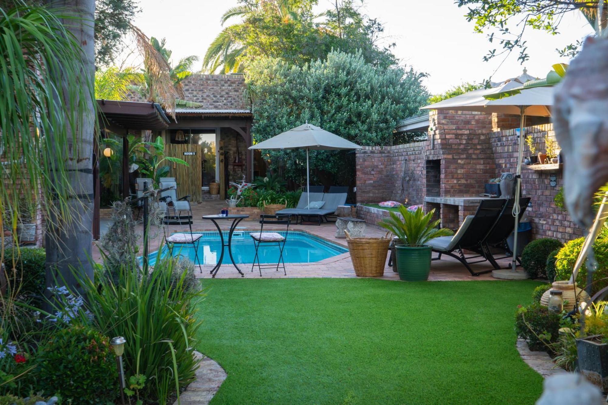 Earthbound Guest House Oudtshoorn Buitenkant foto